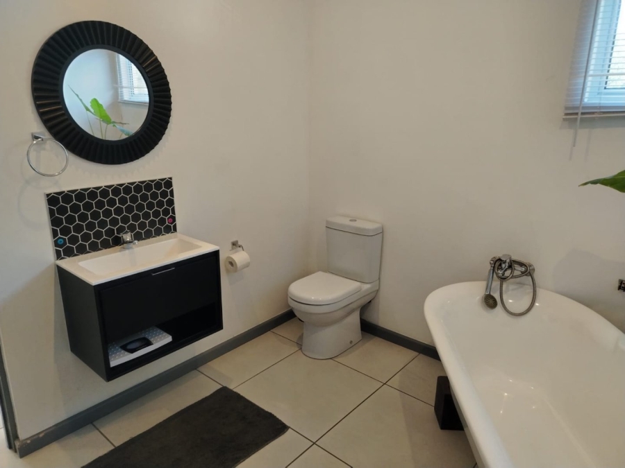 3 Bedroom Property for Sale in Wilderness Central Western Cape